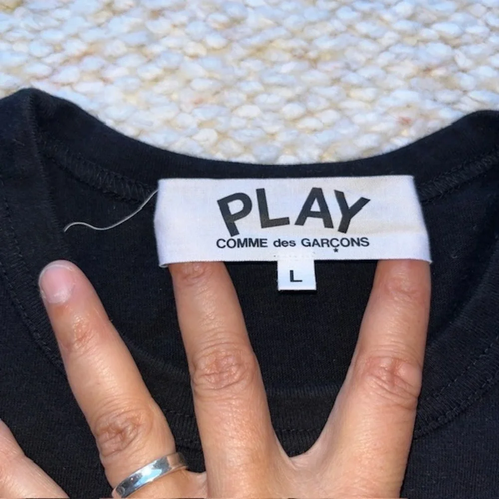 Comme des Garcons Play Red Heart Logo T-Shirt Short Sleeve Black Large